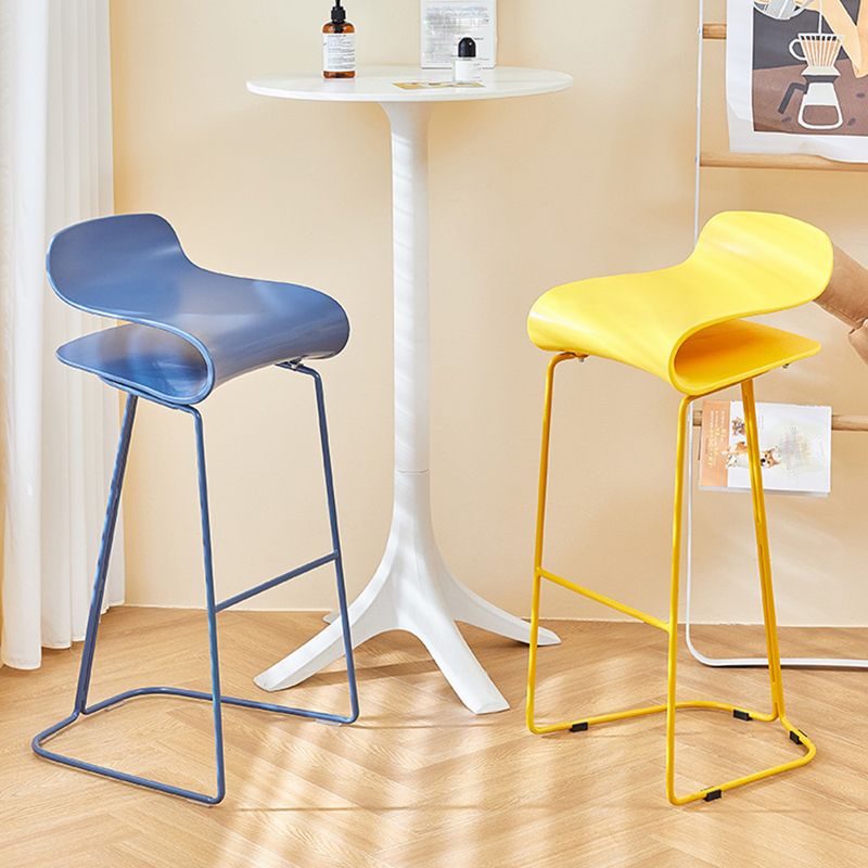 Contemporary Bar Stool Plastic Counter Bar Stool with Metal Legs