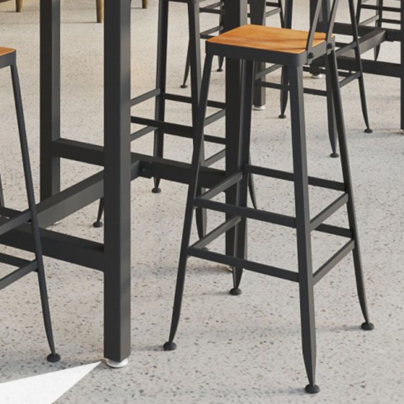 Industrial Metal Bar Stool Low Back Bar Stool with Black Base