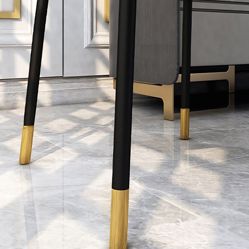 Silla de comedor de metal Glam, sillas de comedor tapizadas sin brazos para uso doméstico