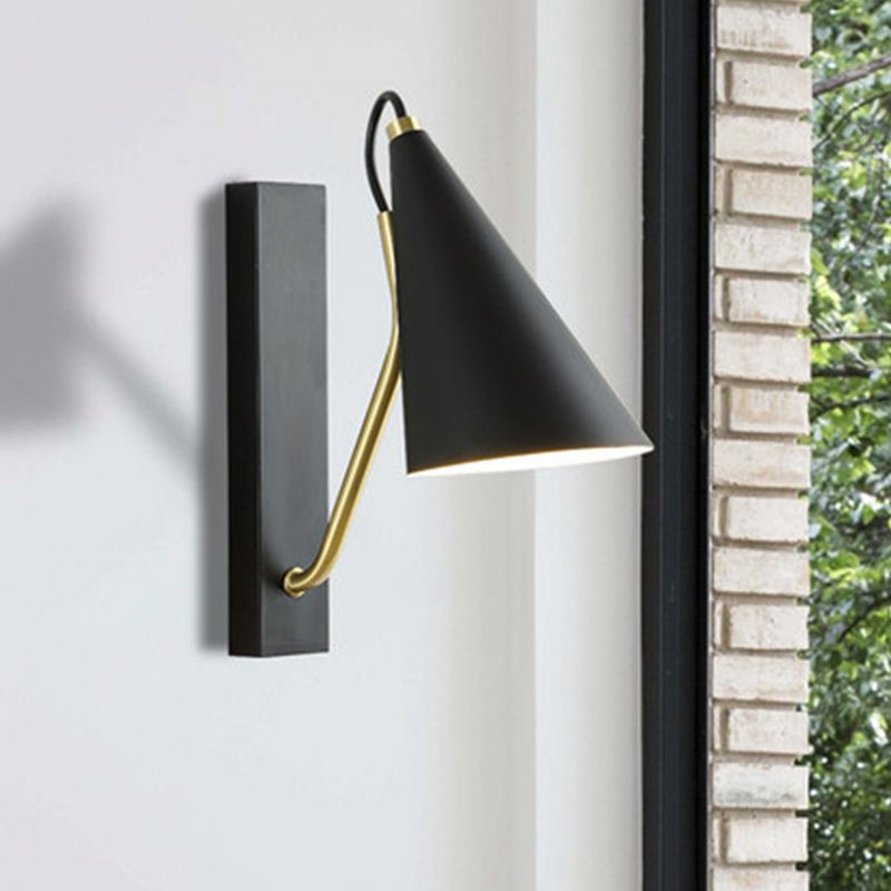 Contemporary Wall Sconce Household Metal Shade Wall Mounted Lamp for Sitting Room