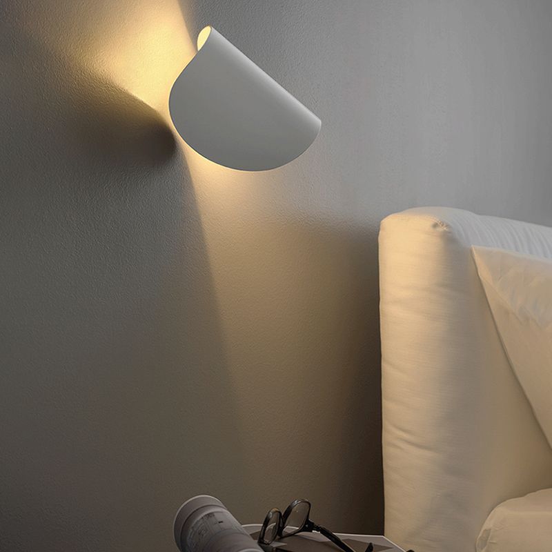 Nordic Style Wall Light Colorful Arc Shape Wall Lamp with Iron Shade for Bedroom