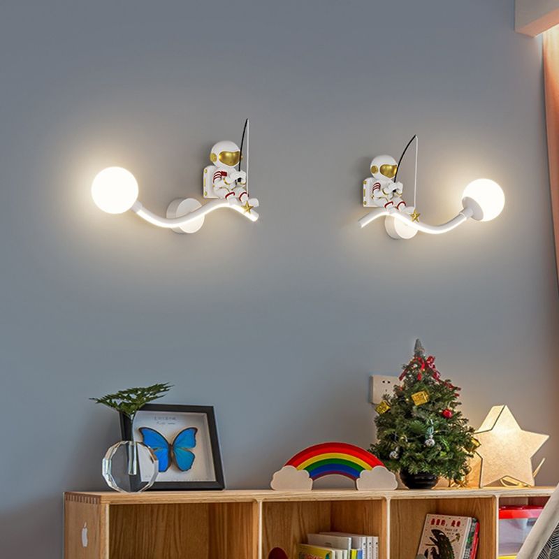 Astronaut LED Wall Mount Light Children Wall Light with Acrylic Shade for Kid's Room