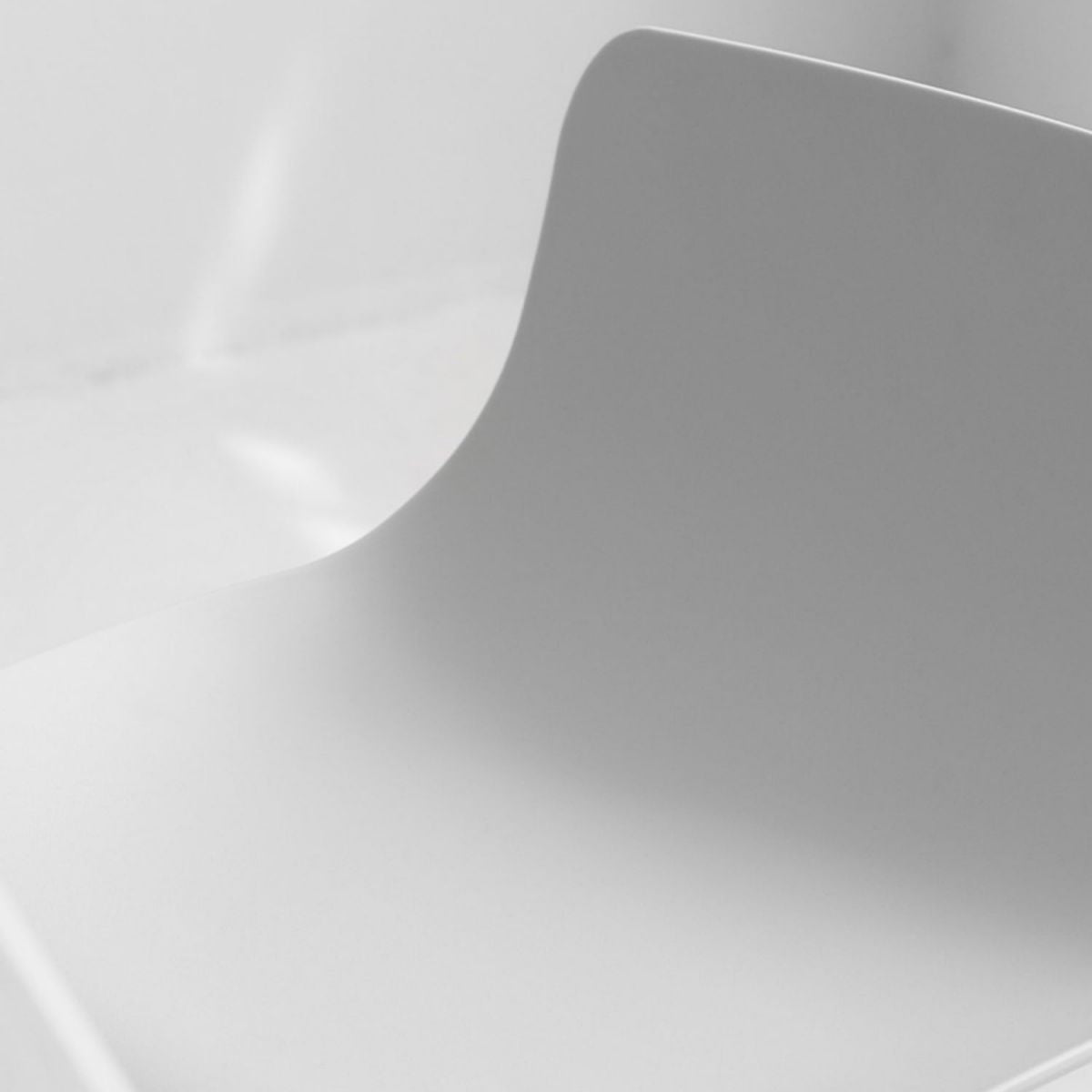 Nordic Bar-stool Plastic Counter Bar Stool for Kitchen Bar with Metal Legs