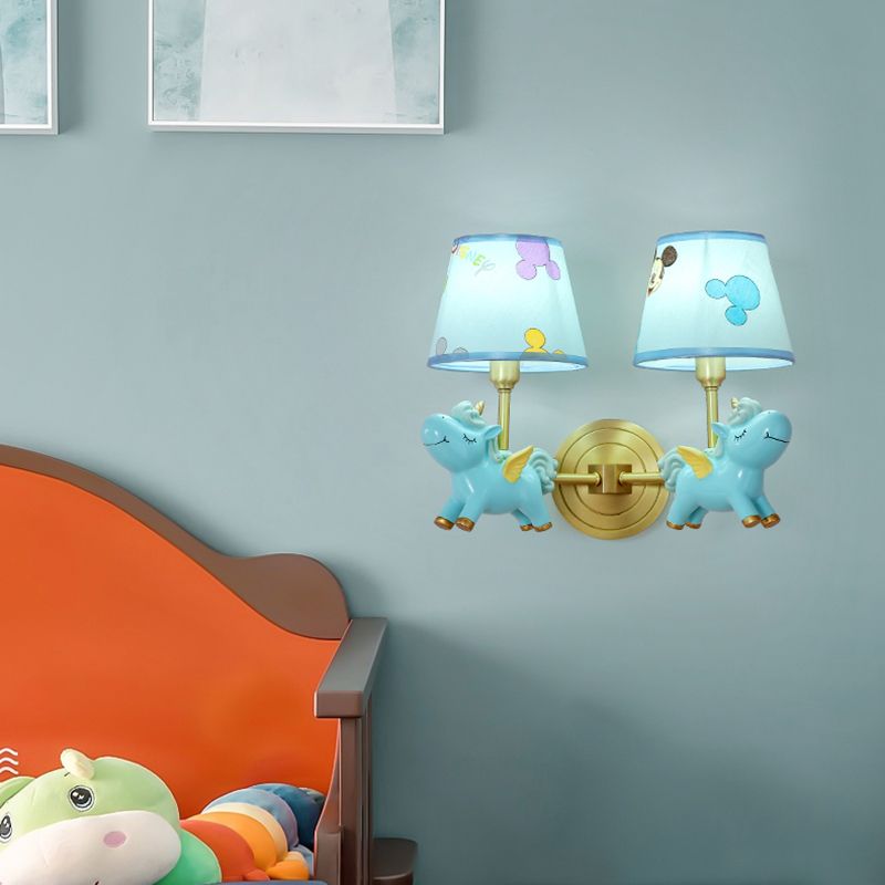 Stoffen met een patroon taps toelopende wandlamp Cartoon Wall Monted Lamp met decoratieve eenhoorn