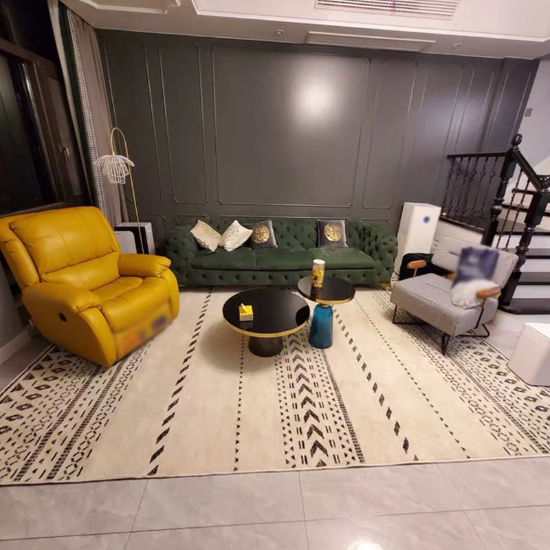 Modern Striped Pattern Carpet Polyester Area Rug Stain Resistant Indoor Rug for Home Decoration