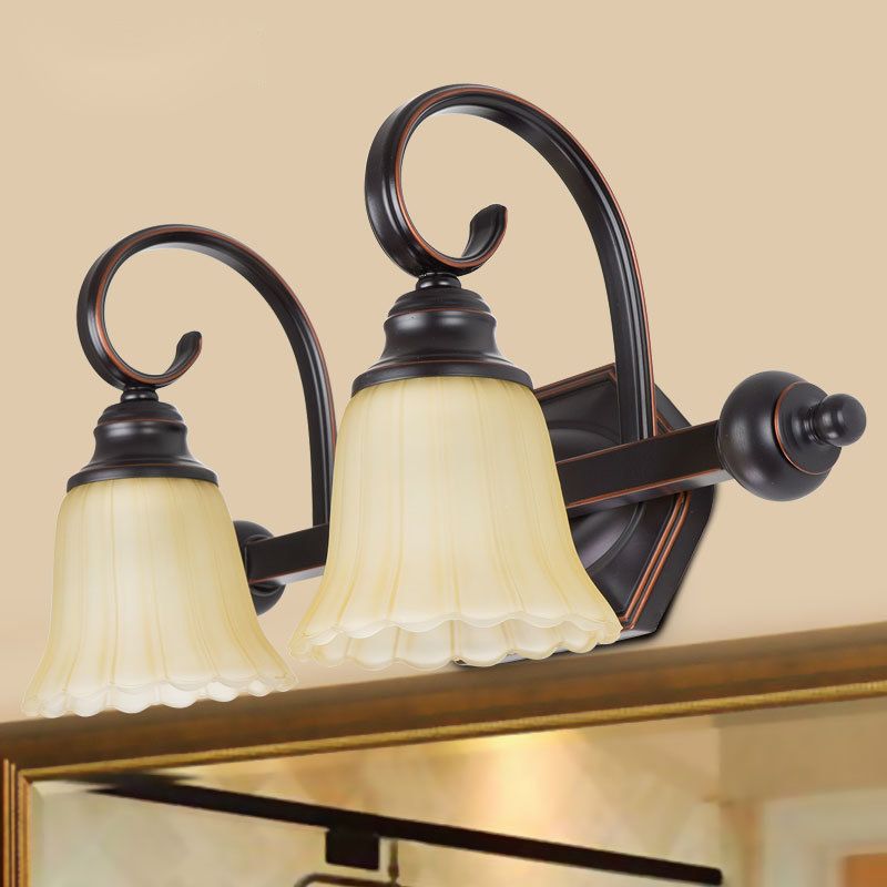 Simplicité traditionnelle Bell Vanity Sconce Lights Ribbed Glass Wall Mount luminaire