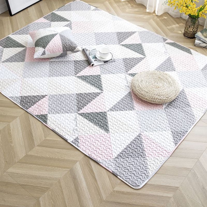 Geometric Pattern Rug Synthetic Carpet Pet Friendly Stain Resistant Rug for Bedroom
