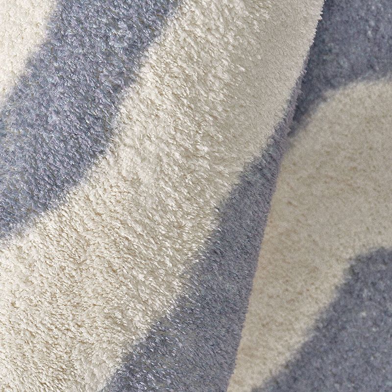 Black Zebra Stripe Rug Polyester Casual Rug Non-Slip Backing Rug for Home Decor