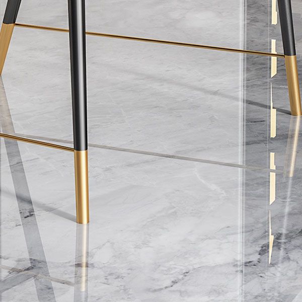 Nordic Style Velvet Dining Chair Metal Dining Arm Chairs for Restaurant Use