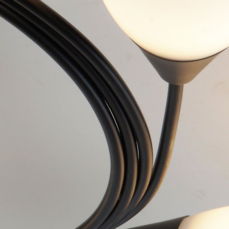 Luz de techo negro de vidrio en el estilo tradicional de hierro forjado de hierro forjado de hierro radial de interiores Semi Flush Monte