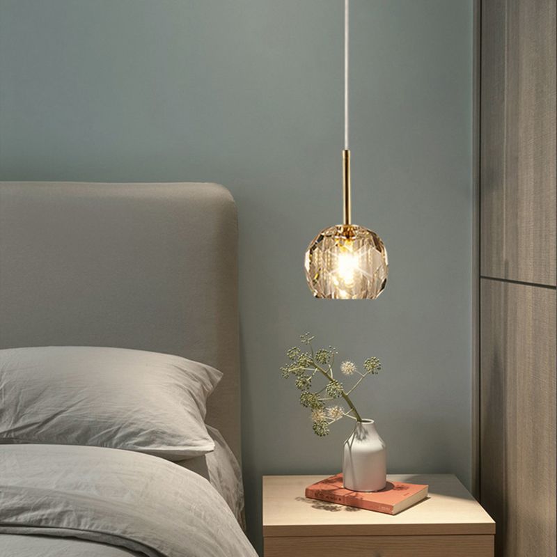 1-Licht-Schlafzimmer Decke Anhänger moderne Messing-Droplampe mit Kugelkristallschatten