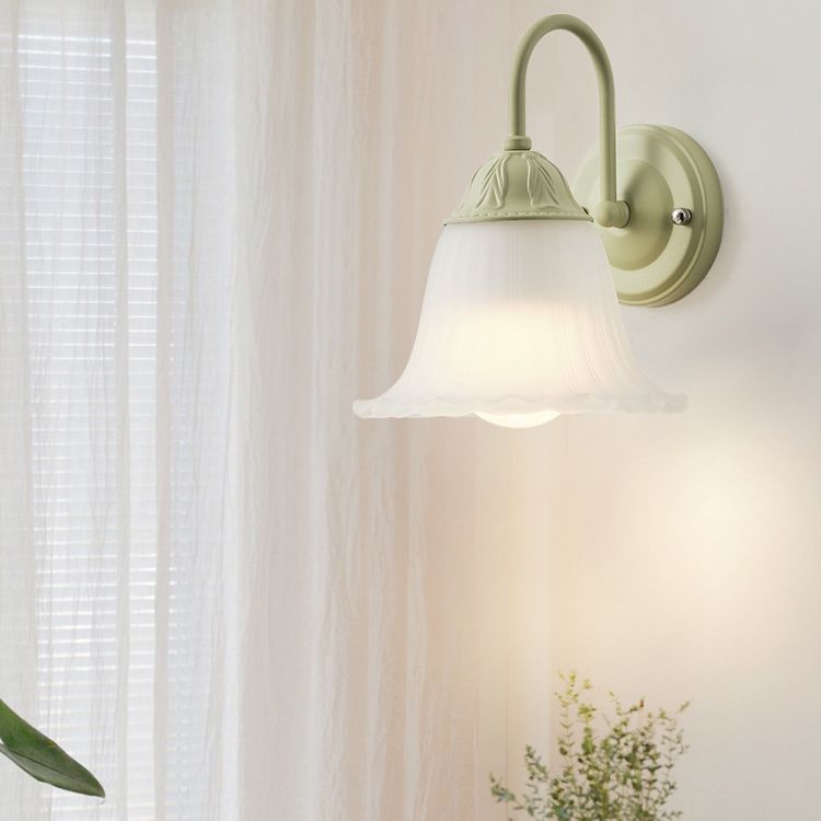 Modern Simple Green Vanity Light Flower Shape Vanity Lamp for Shower Room