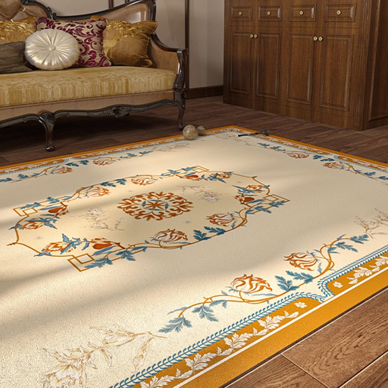 Stylish Traditional Area Carpet Bohemian Pattern Polyester Rug Anti-Slip Backing Rug for Living Room
