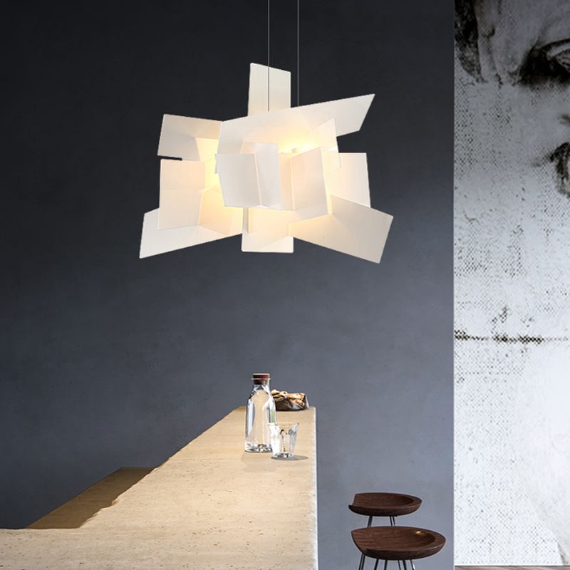 Weißer/rot unregelmäßiger hängender Anhänger zeitgenössischer LED -Acryl -Suspension Licht über Esstisch