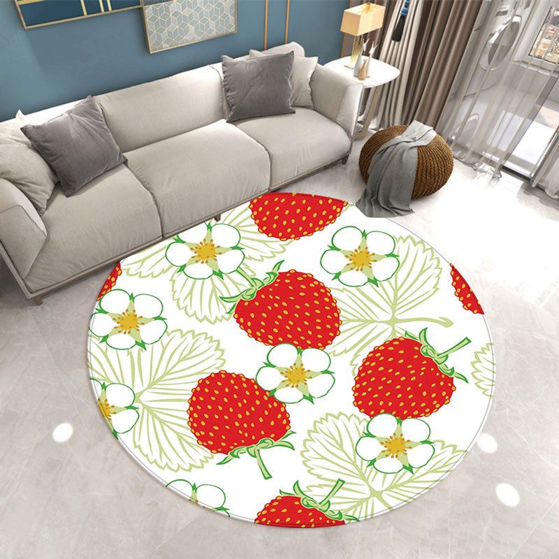 Round Strawberry Pattern Carpet Polyester Natural Rug Stain Resistant Area Carpet for Living Room
