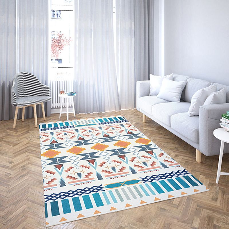 Dekoratives Rhombus-Muster Teppich Multi-farbiger indonesischer Teppich Polyestermaschinenmaschinenwaschbarer Färbungsfest-Resistant Anti-Slip-Teppich für Raum