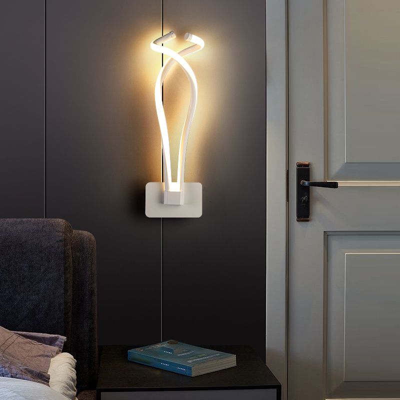 Contemporary Style Metal Wall Light Linear LED Wall Sconce for Living Room