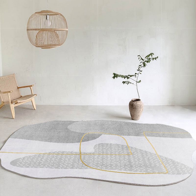 Contemporary Gray Tone Rug Polyester Carpet Stain Resistant Novelty Shape Carpet for Living Room