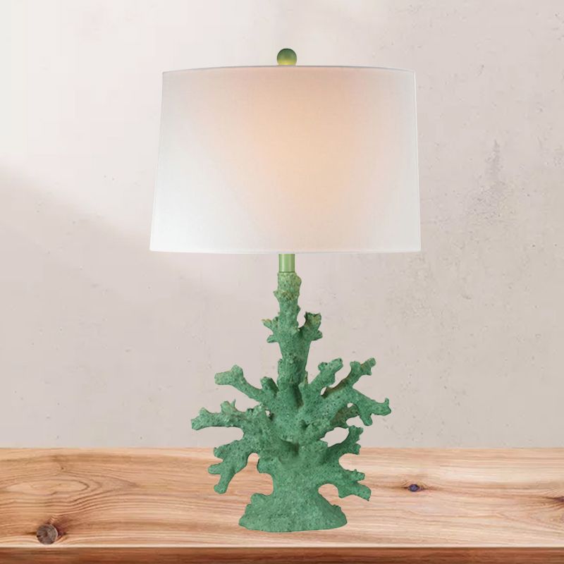 Éclairage de table verte / rouge en résine Corail 1 Bulbe Countryside Night Stand Lampe avec tambour de tambour