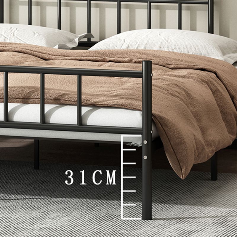 Iron Bde with Rectangular Headboard and Metal Legs in Solid Color