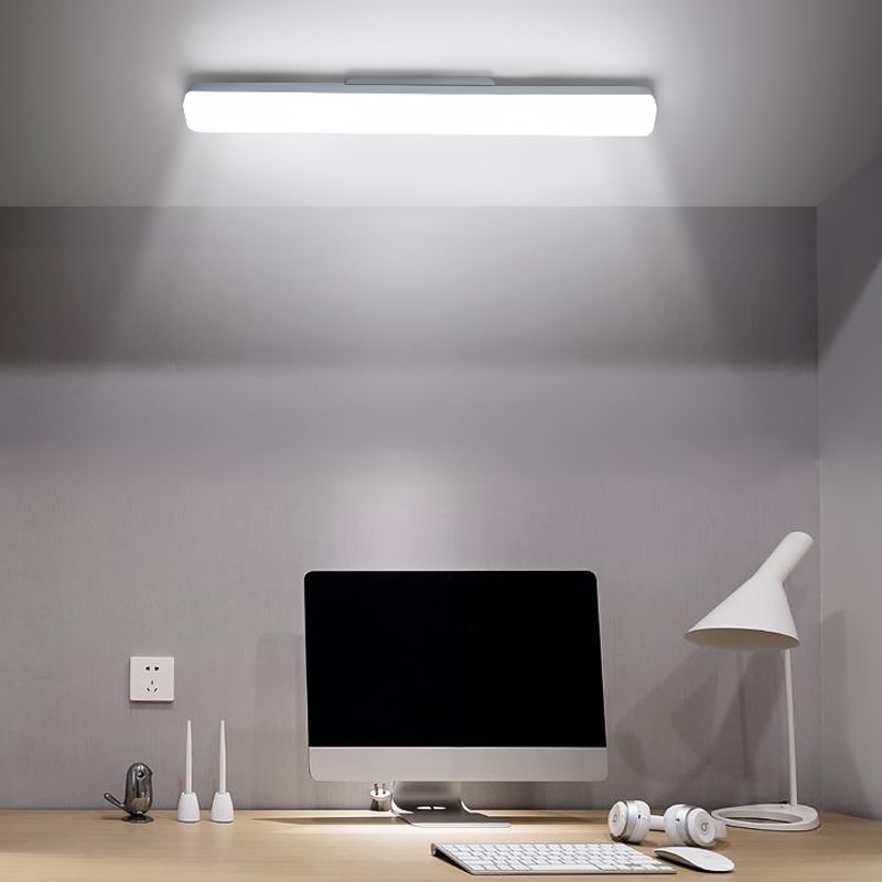 Linear Shape Metal Wall Sconce Modern 1 Light Mirror Wall Mount Light Fixture in White