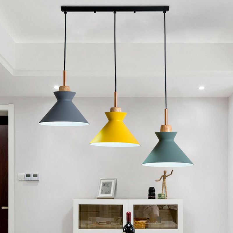 MACARON 3-Licht-Pendellampe Black Geometrisches Multi-Deckenleuchte mit Metallschatten für das Restaurant
