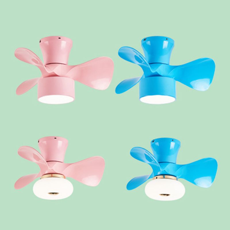 Ventilateur de plafond géométrique clair