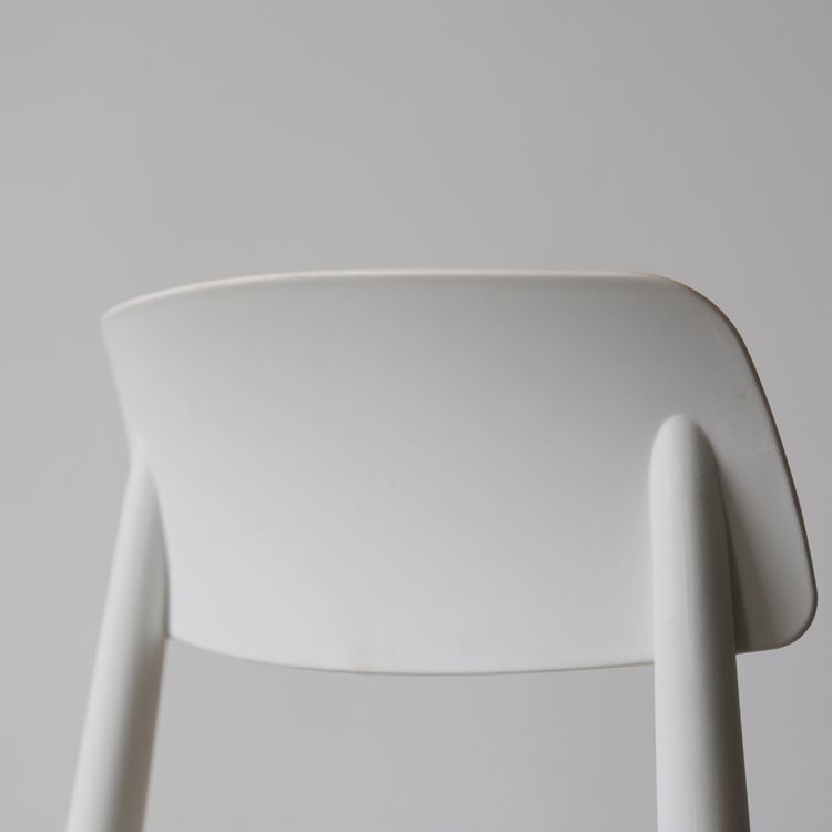 Chaise de salle à manger de style nordique, chaise latérale à dossier ouvert avec pieds en bois massif