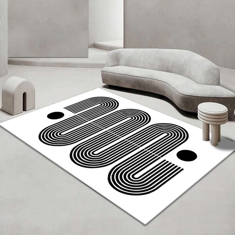 White Circle Rug Polyester Contemporary Rug Stain Resistant Rug for Living Room