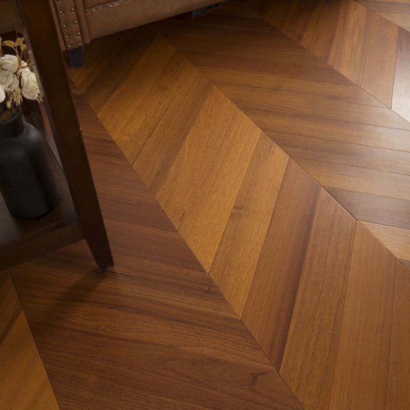 Traditional Laminate Flooring Wood Mildew Resistant Click Lock Laminate Floor