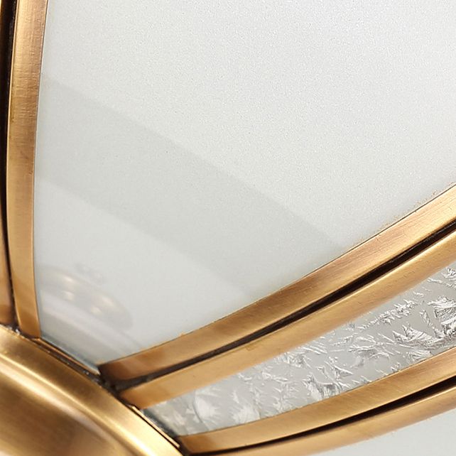 Lampada a montaggio soffitto in ottone ombreggiata tradizionale soggiorno in vetro vicino alla luce del soffitto