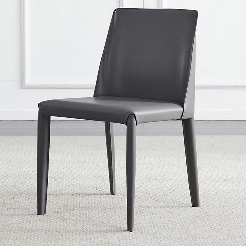 Chaises latérales de salle à manger en métal de style scandinave