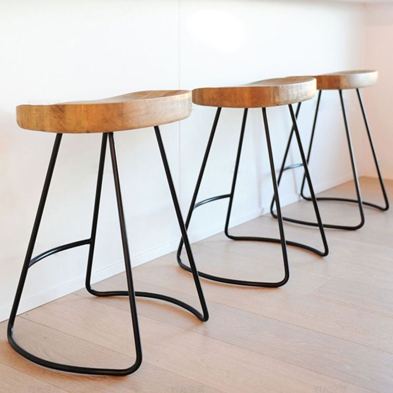 Modern Armless Backless Counter Stool Iron Cafe Bar Stool with Wooden Seat and Pedal