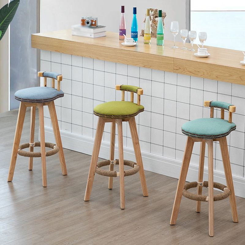Taburetes escandinavos de madera natural para mostrador, taburetes de bar con respaldo bajo y reposapiés