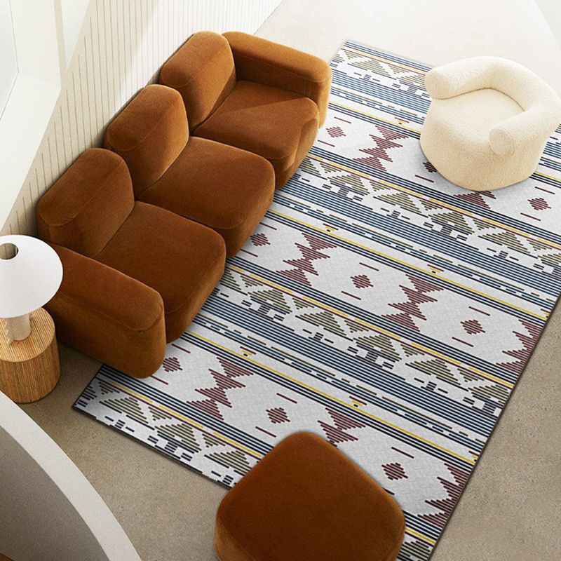 Black Modern Rug Polyester Graphic Rug Tear Resistant Rug for Living Room