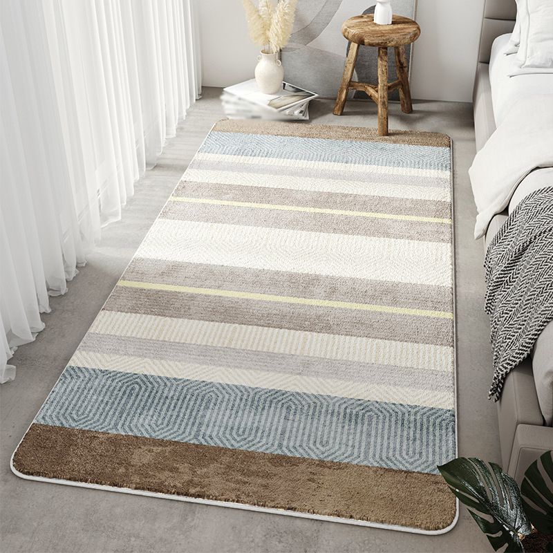 White Modern Rug Polyester Semicircle Rug Stain Resistant Rug for Home Decor