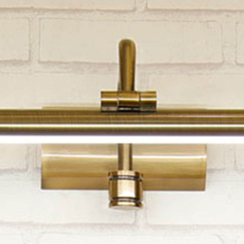 Prononi murali lineari Mid Century Metal 1 Light Sconce Light in Gold Finish