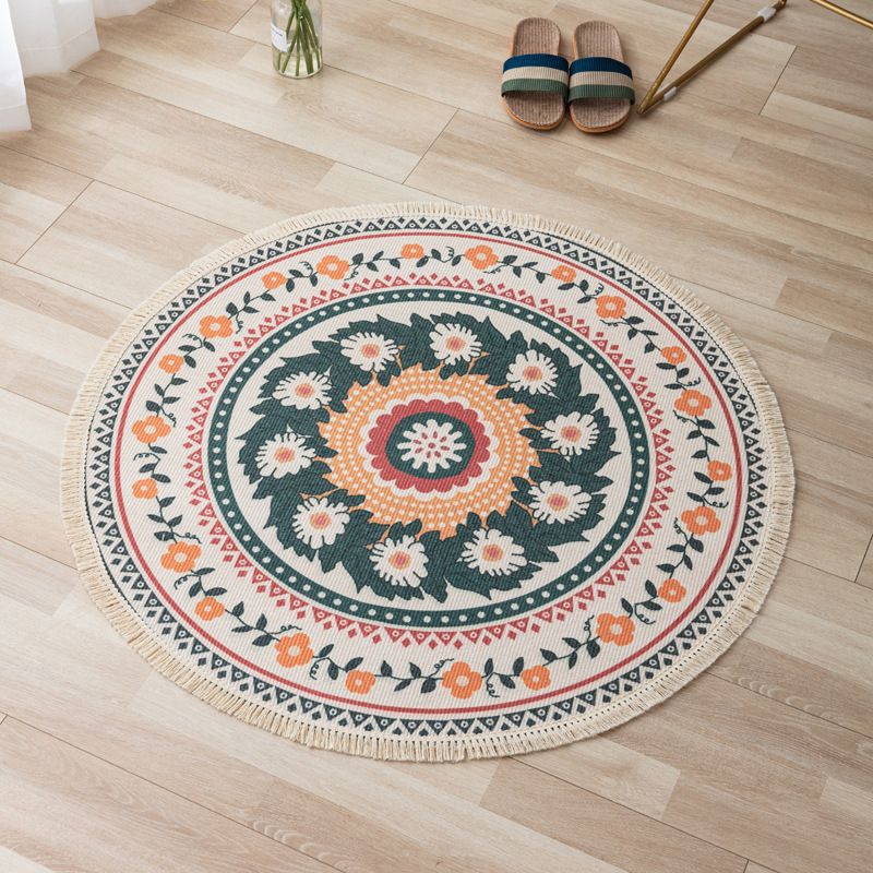 Fancy Bohemian Area Carpet Beige Polyester Area Rug Easy Care Fringe Rug for Living Room