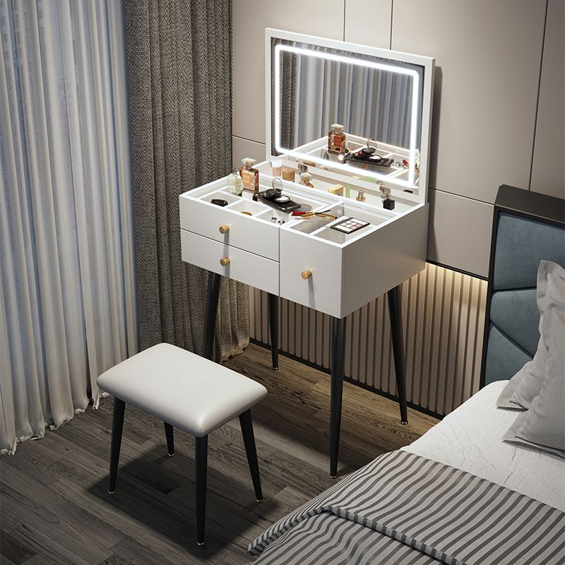 Glam Mirrored Glass Vanity Desk 3 Drawer Vanity Dressing Table