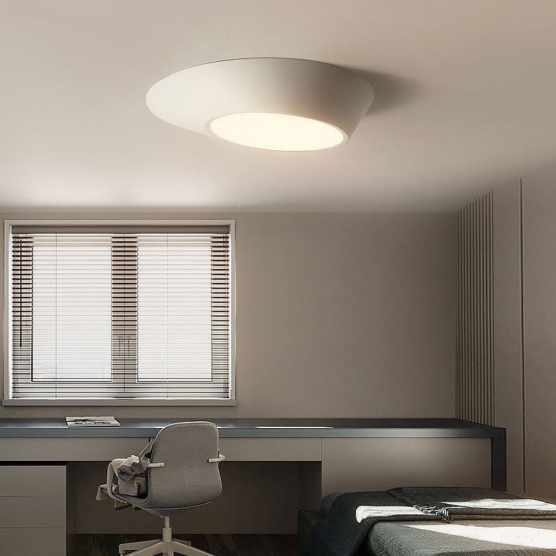 Plafonnier LED géométrique concis moderne en fer laqué avec abat-jour en acrylique