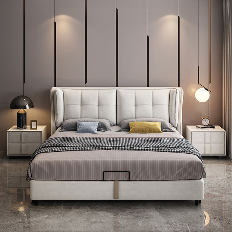 Contemporary Tufted Standard Bed with Wingback Headboard and Legs