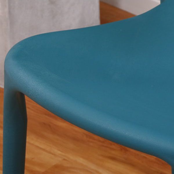 Sedie moderne impilabili sedie senza braccio con gambe di plastica per cucina