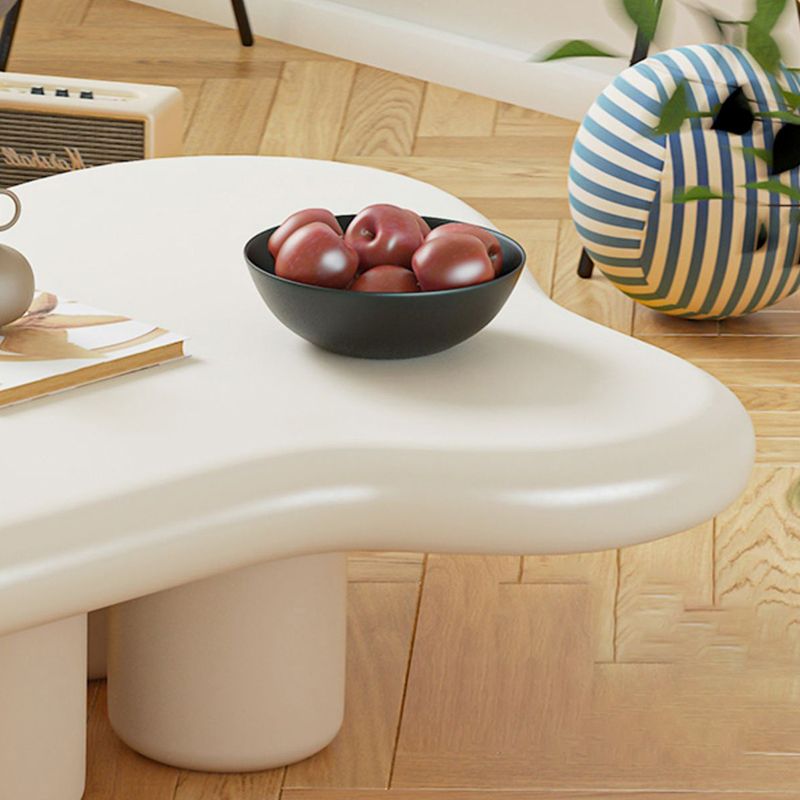 Scandinavian Wooden Cocktail Table Free form 3 Legs Coffee Cocktail Table for Bedroom
