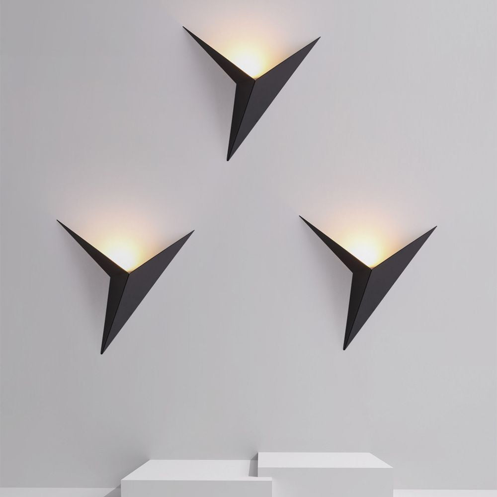 Minimalism Metal Triangle LED Sconce Lamp Modern Style Geometric Wall Mount Light for Aisle Stairs