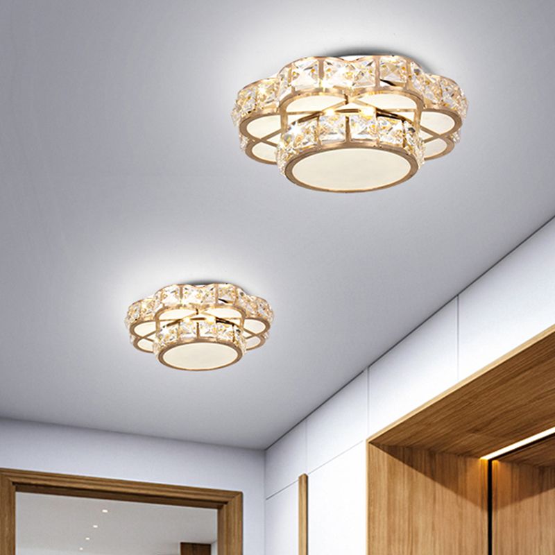 Luminaria LED contemporánea empotrada de cristal de corte rectangular y diseño floral en color dorado, luz blanca/cálida