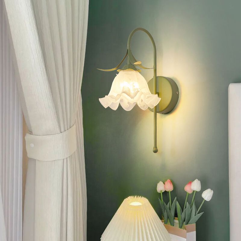 Modern Style Wall Mounted Sconce 1-Light Wall Mounted Light Fixture for Bedroom