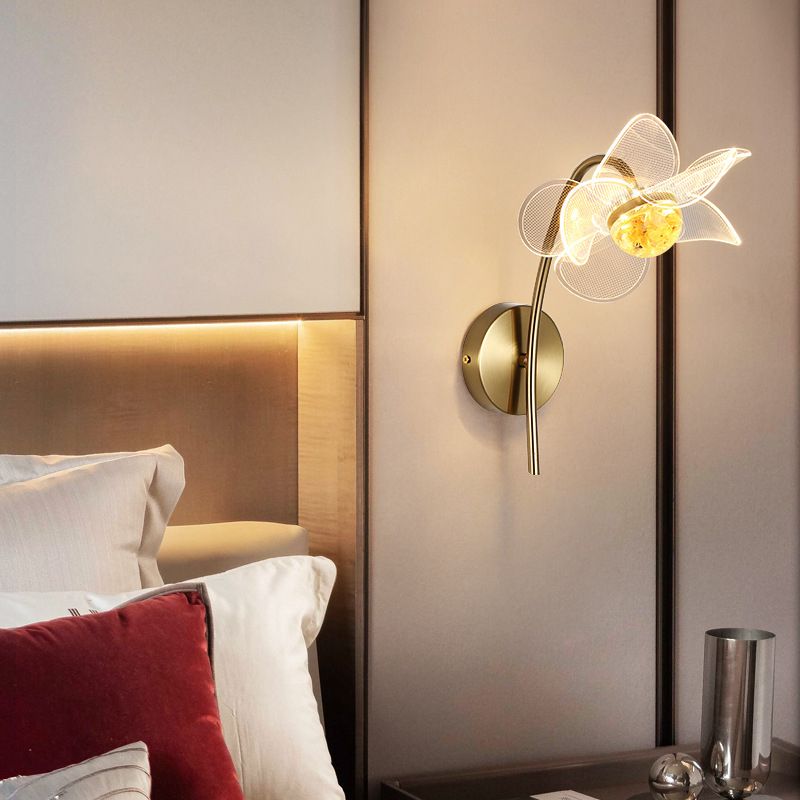 Contemporary Wall Sconce Flower Wall Light Fixture with Acrylic and Metal for Bedroom