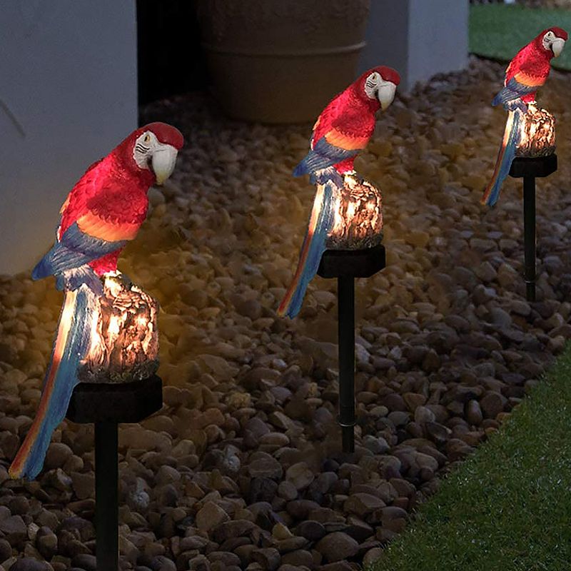 Resin Parrot Solar Pathway Light Decorative LED Ground Plug Lamp in Blue/Red for Outdoor Garden