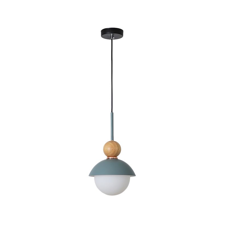 Forme de poupée ensoleillée suspendue légère macaron métallique 1