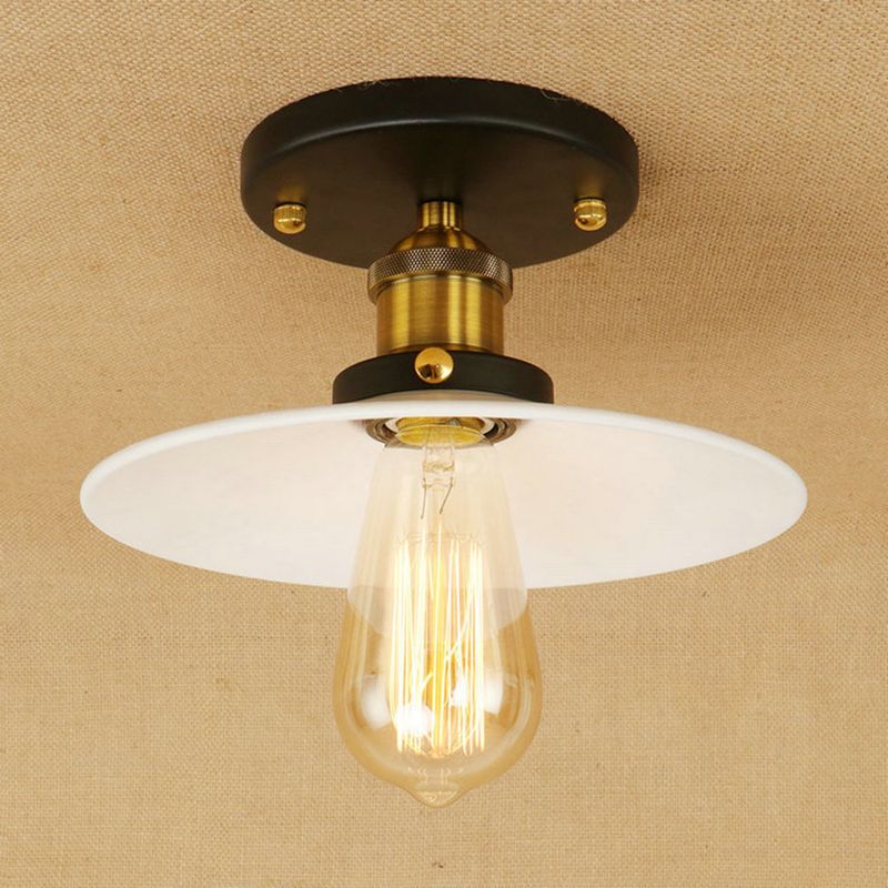 Mini lámpara de techo de estilo industrial, lámpara de montaje semiempotrado con pantalla de metal blanco, 1 luz, cafetería